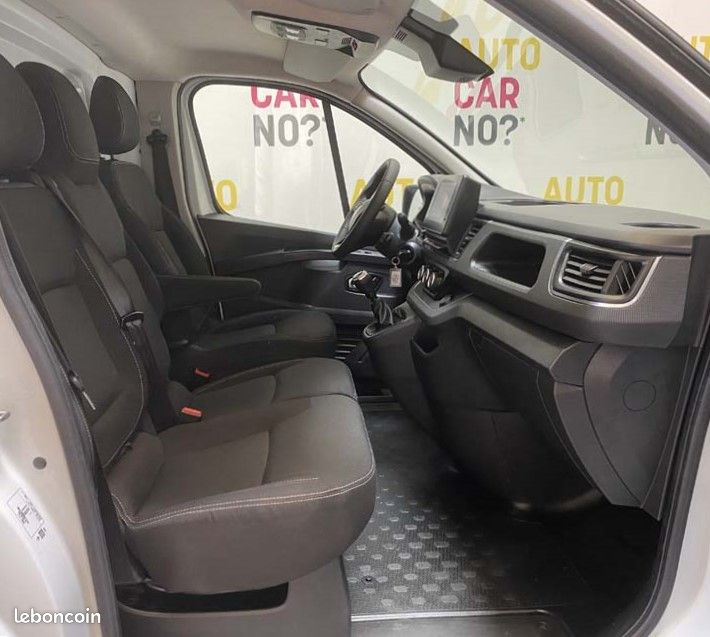 Renault Trafic 3 L2H1 2.0 BLUEDCI 130 GRAND CONFORT (image 8)