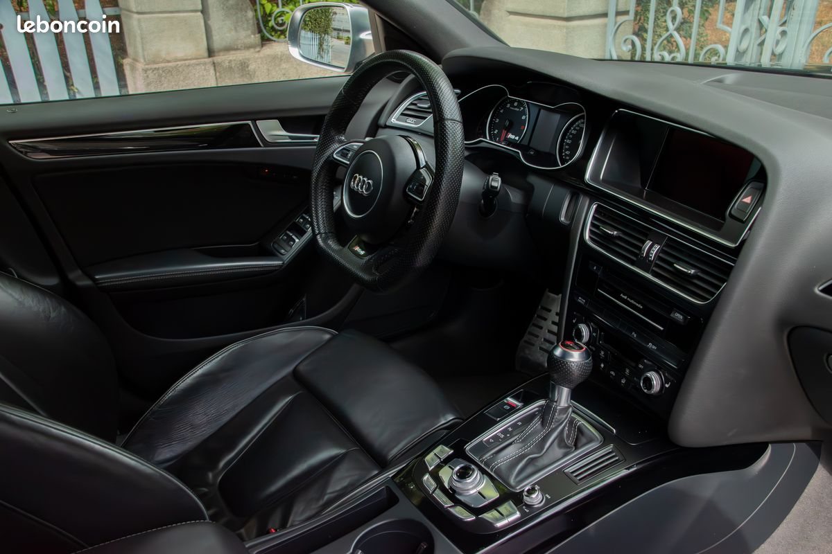 Audi RS4 Avant (B8) 4.2 TFSI V8 450ch *Châssis Sport Plus / Sièges électriques chauffants à mémoire / Différentiel quattro Sport / Feux dynamiques / Radars + Caméra (image 8)