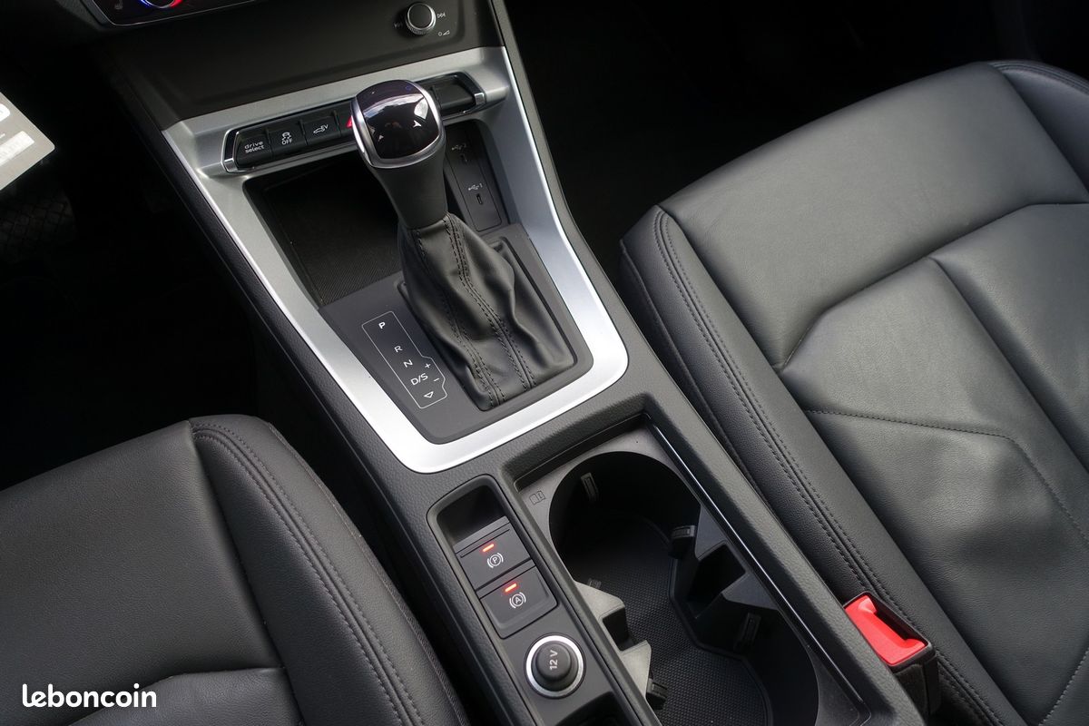 Q3 Sportback 45 Tfsi e S-Tronic 245ch Hybride Rechargeable Virtual cockpit/Cuir chauffants/Gps Europe/Caméra/Carplay/Hayon électrique/1*Main/Garantie 12 mois (image 8)