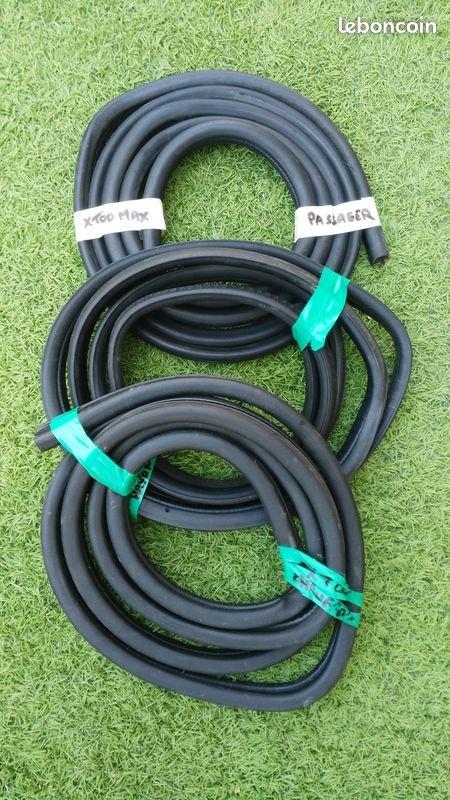 Joint de porte hayon Ligier Xtoo Max (image 1)