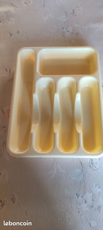 Range couverts (image 1)