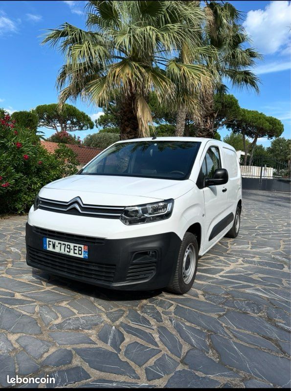 Berlingo 3 places 100cv (image 1)