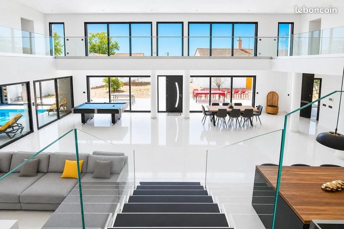 Villa 8 pièces 410 m²