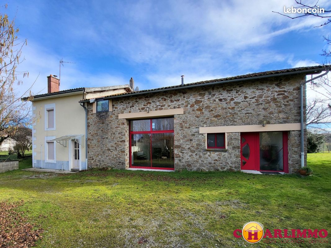 Maison 7 pièces 262 m² · à Chaillac-sur-Vienne · 262 m² · 270 400 €
