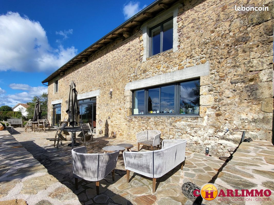 Maison 6 pièces 295 m² · à Vayres · 295 m² · 332 800 €