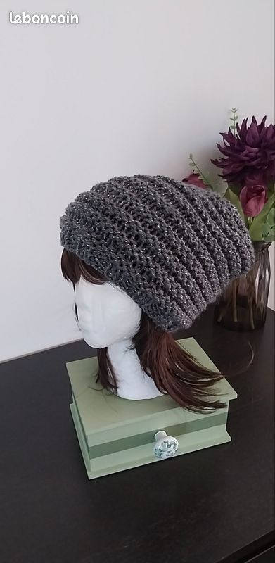 Joli bonnet slouchy gris foncé fils silver (image 7)