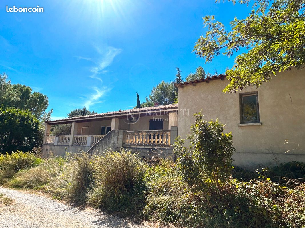 Maison 4 pièces 140 m² · à Rochefort-du-Gard · 140 m² · 305 000 €