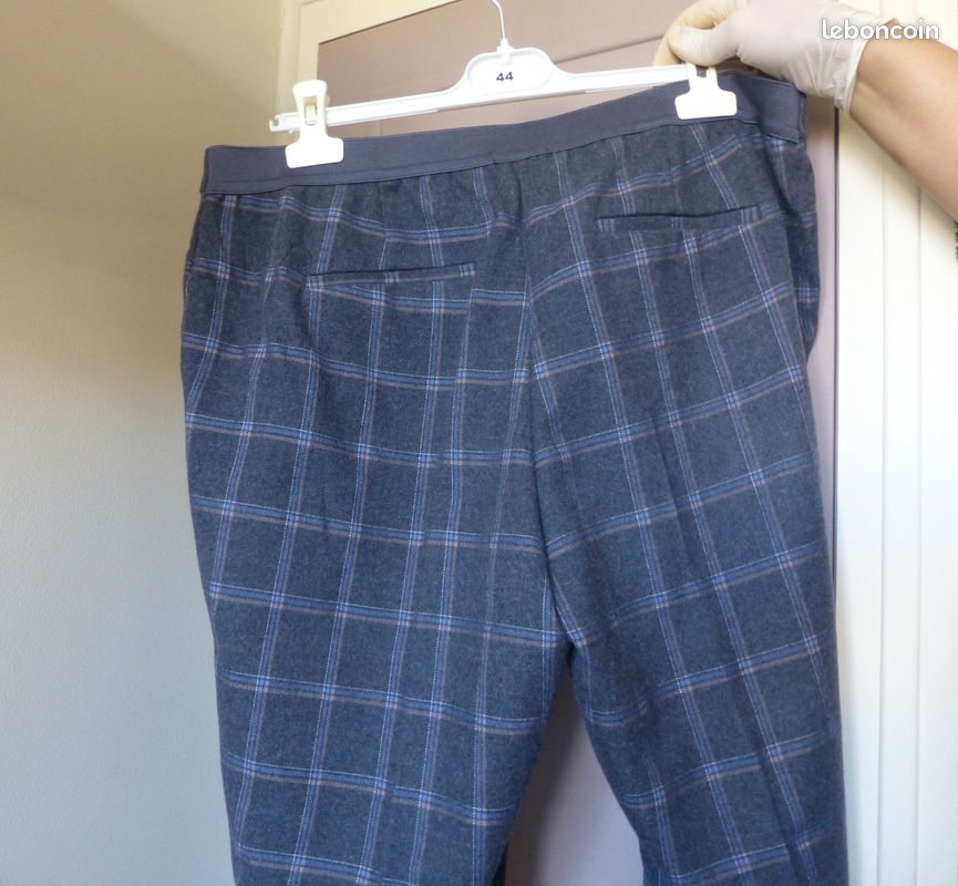 Pantalon gris à carreaux (image 2)