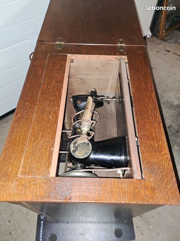Ancienne machine à coudre Helvetia (image 7)