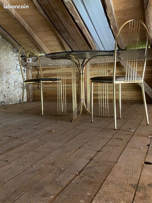 Table avec 2 chaises (image 5)