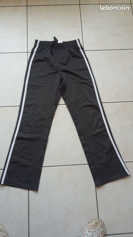 Pantalon jogging 10 ans (image 1)