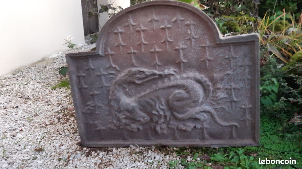 Plaque de cheminée (image 1)
