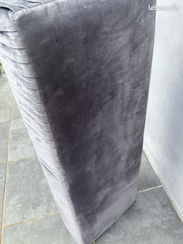 Banquette en velours (image 2)