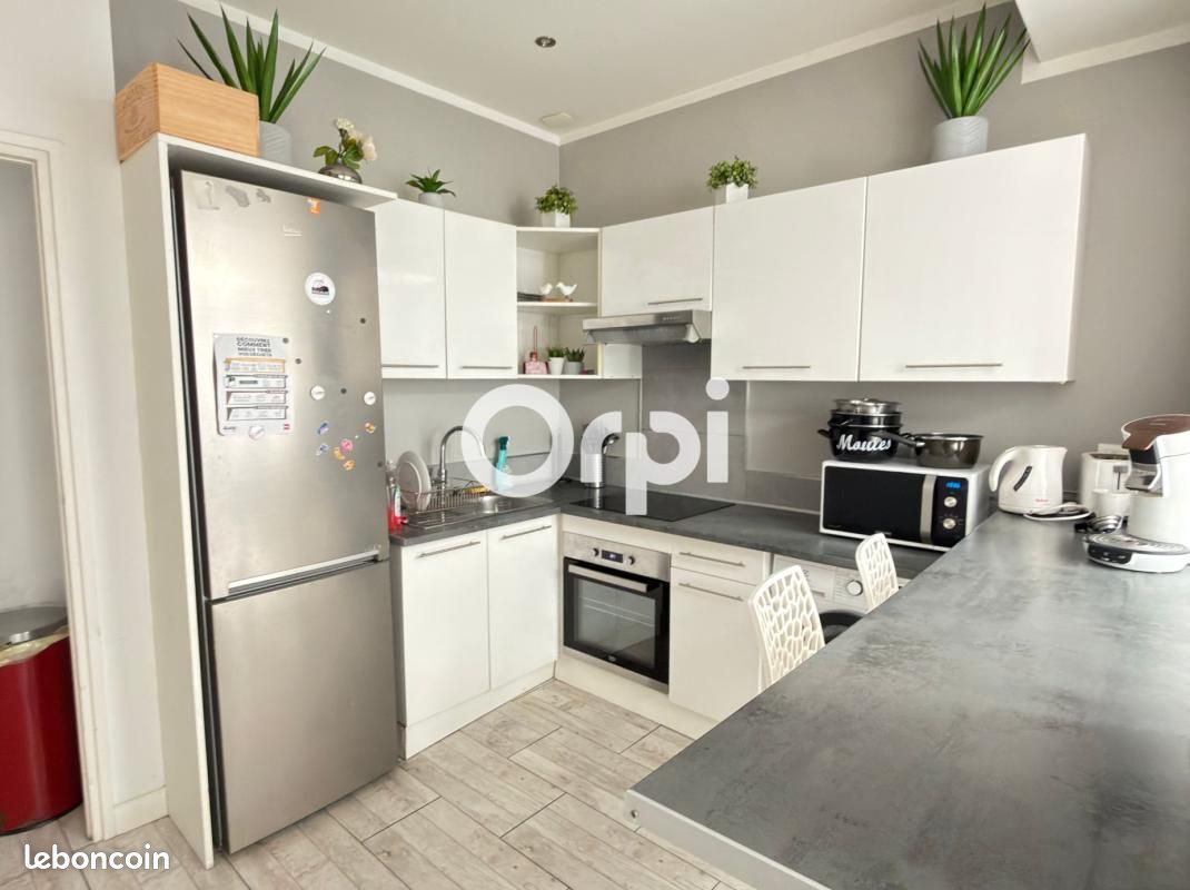 Immeuble 6 pièces 120 m² · à La Madeleine · 120 m² · 336 000 €