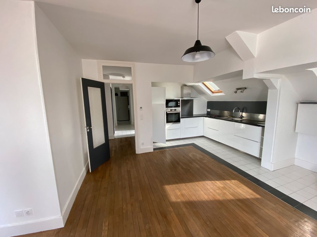 Appartement 4 pièces 97 m² · à Bourges · 96,7 m² · 980 €
