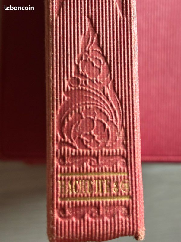 Superbe lot de 4 livres anciens reliés rouges Hachette – Déco bibliothèque – Racine, Musset, Vigny environ 1930 (image 4)
