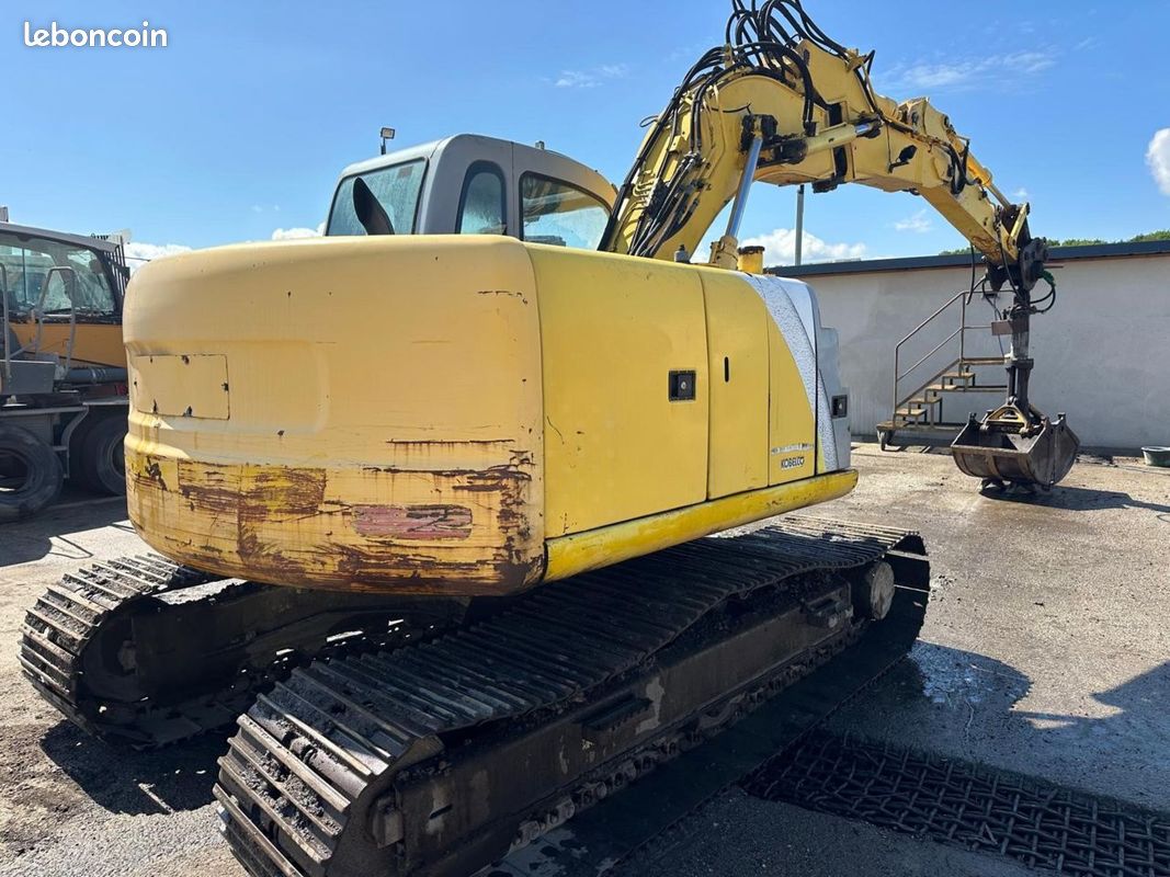 New Holland Kobelco E145 (image 1)