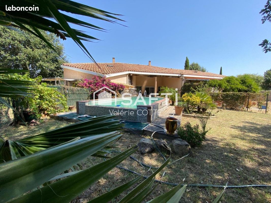 Maison 9 pièces 360 m² · à Laroque-des-Albères · 360 m² · 470 000 €