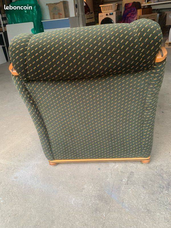 Fauteuil velours structure bois (image 4)