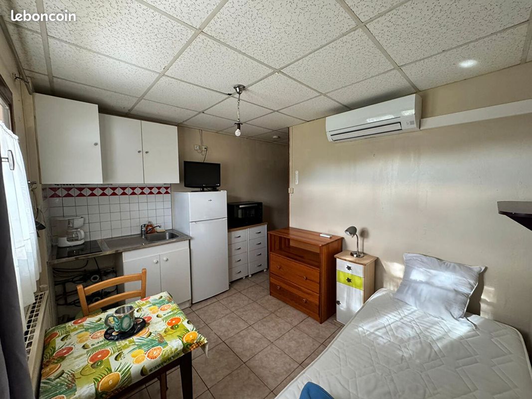 Appartement 1 pièce 12 m² · à Caumont-sur-Durance · 12 m² · 380 €