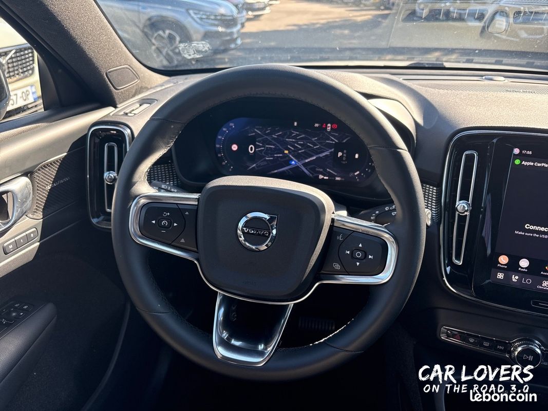 VOLVO XC40 B3 163 ch DCT7 Ultra (image 10)