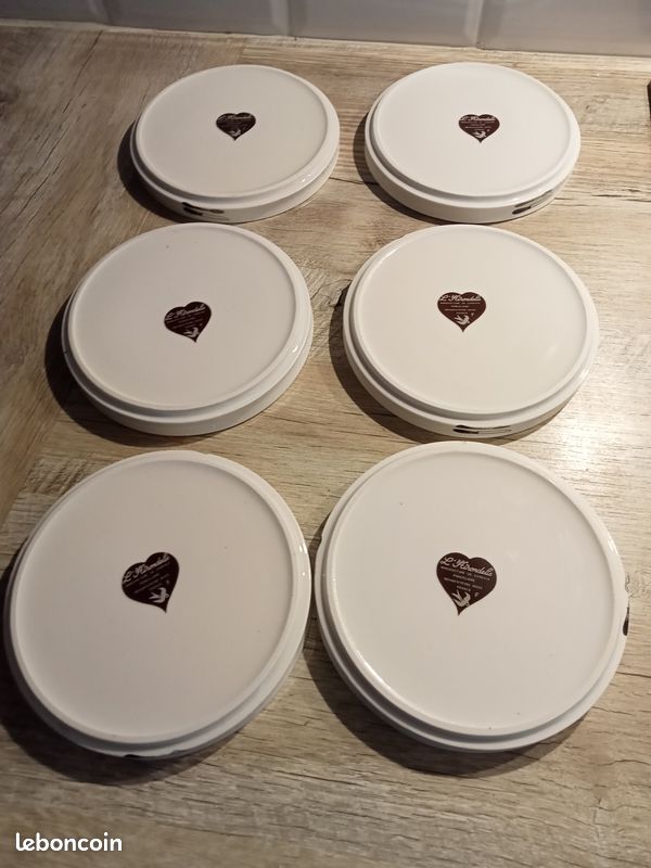 6 petites assiettes empilables dans leur panière d'origine (image 10)