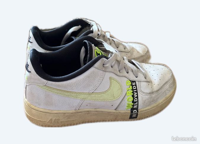 Nike Air Force Worldwide BLANC ET VERT FLUO— Taille 38 Chaussures
