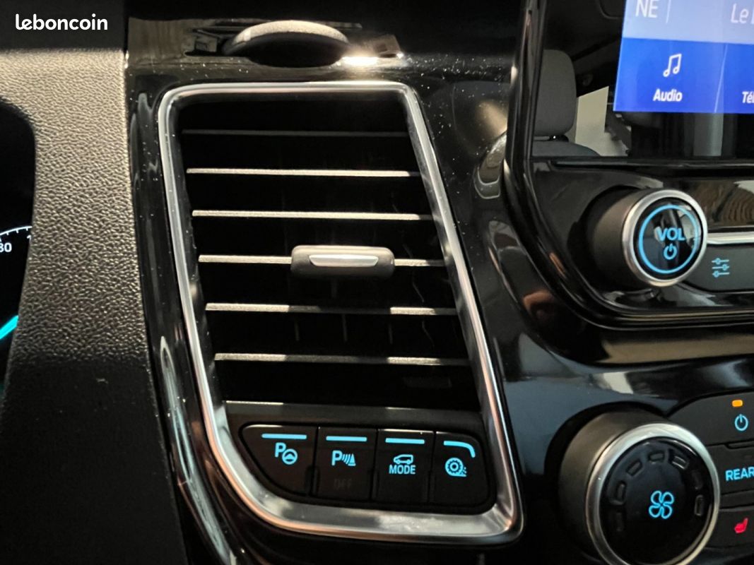 FORD TOURNEO CUSTOM 320 L1H1 1.0 EcoBoost 120 Phev Titanium (image 37)