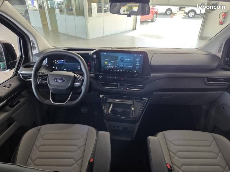 Ford Tourneo Custom 340 L2H1 2.5 Duratec 232ch Hybride rechargeable Titanium X CVT (image 13)