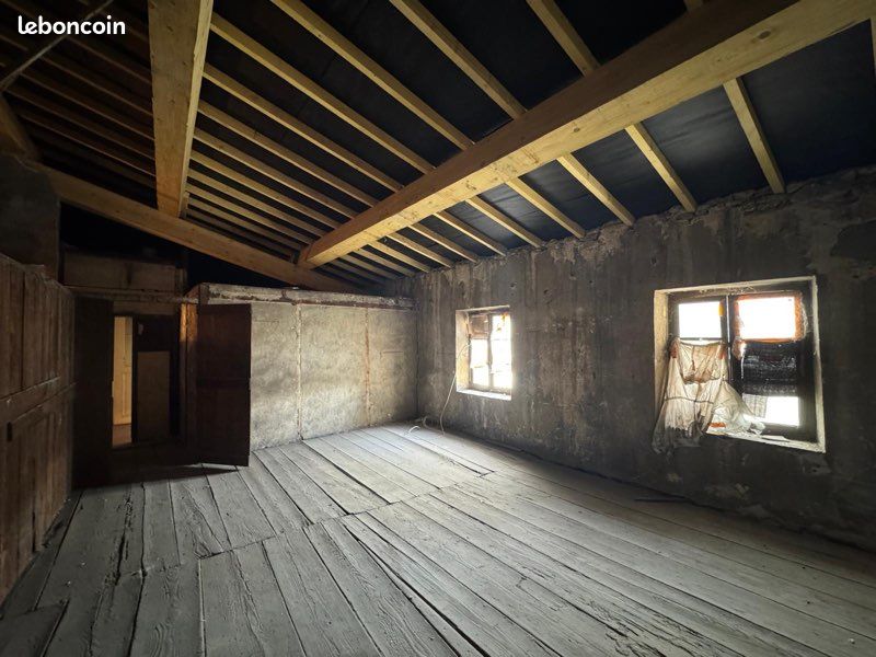 Appartement 1 pièce 73 m² · à Saint-Vallier · 73 m² · 42 000 €