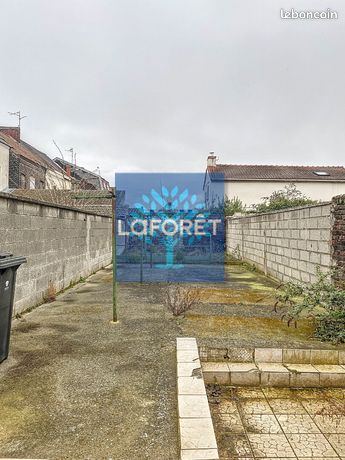 https://img.leboncoin.fr/api/v1/lbcpb1/images/36/54/48/36544859bf99d855994e176351437273c7ab8bb4.jpg?rule=ad-image