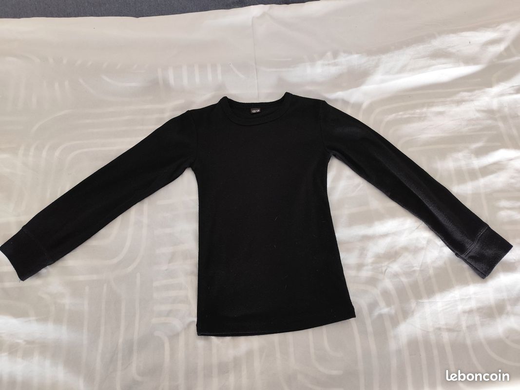 Vêtements enfant 4-6/7 ans (image 14)