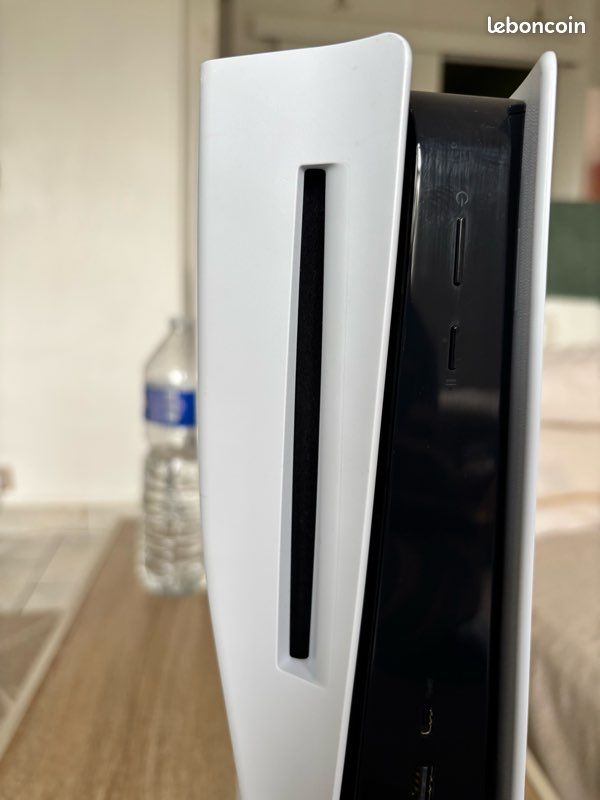 Vend PS5 standard (image 2)