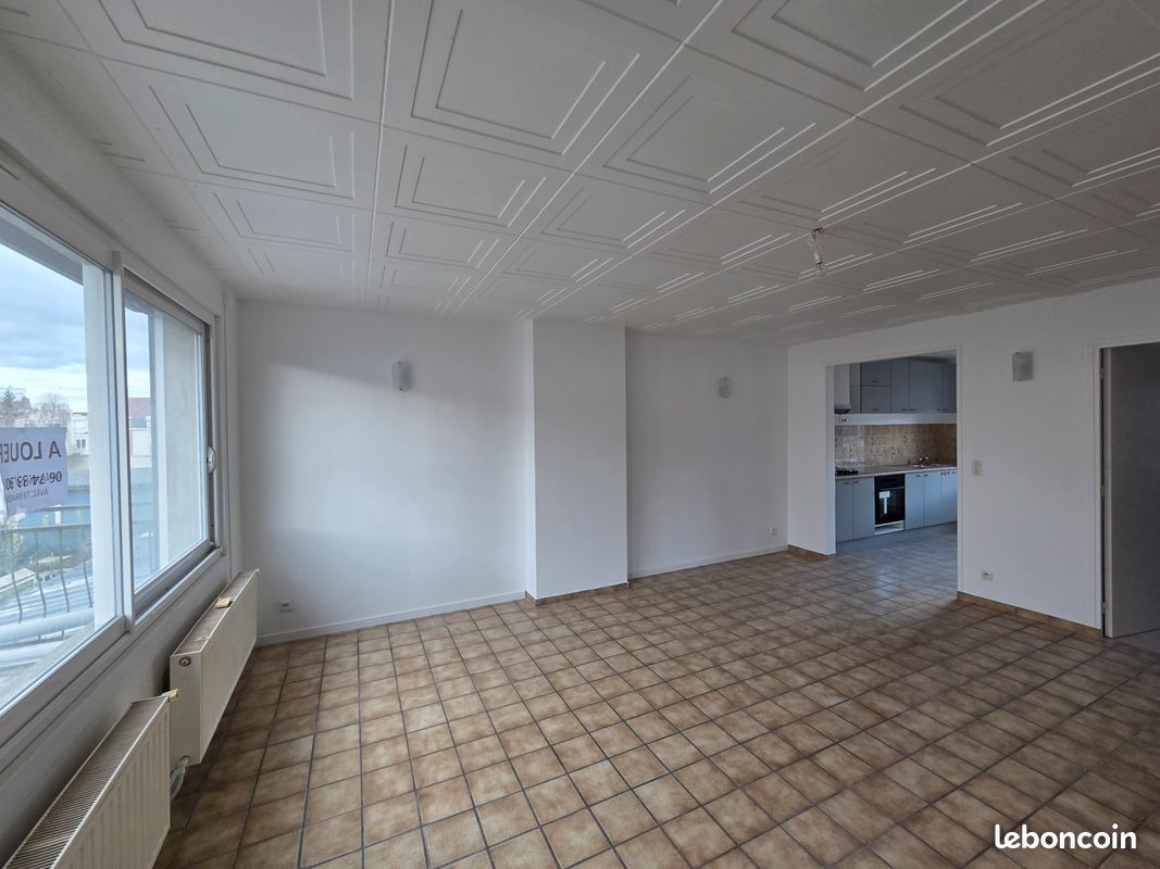 Appartement 5 pièces 94 m² · à Arras · 94 m² · 870 €