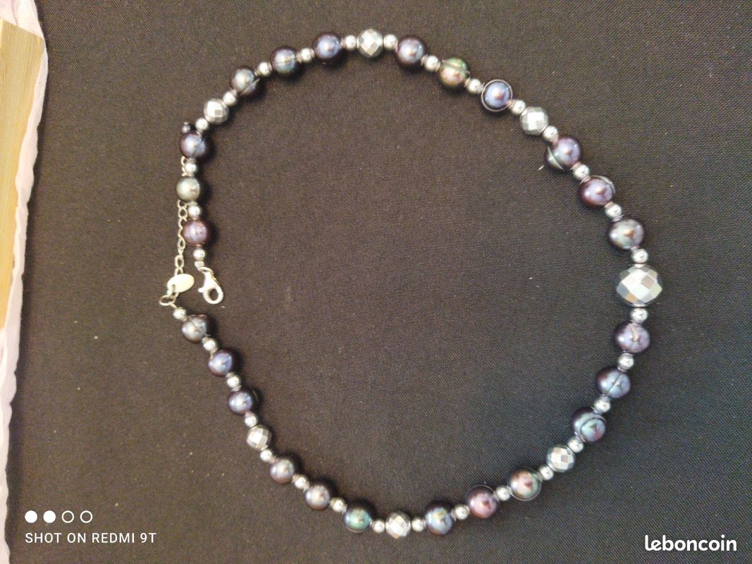 Collier (image 1)