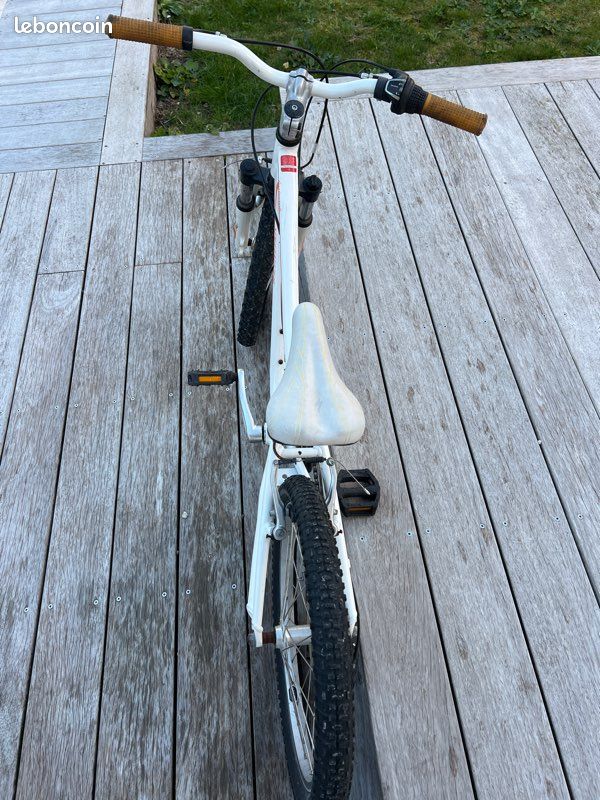 Vélo enfant 20’’ specialized léger et fiable 6/9 ans (image 4)
