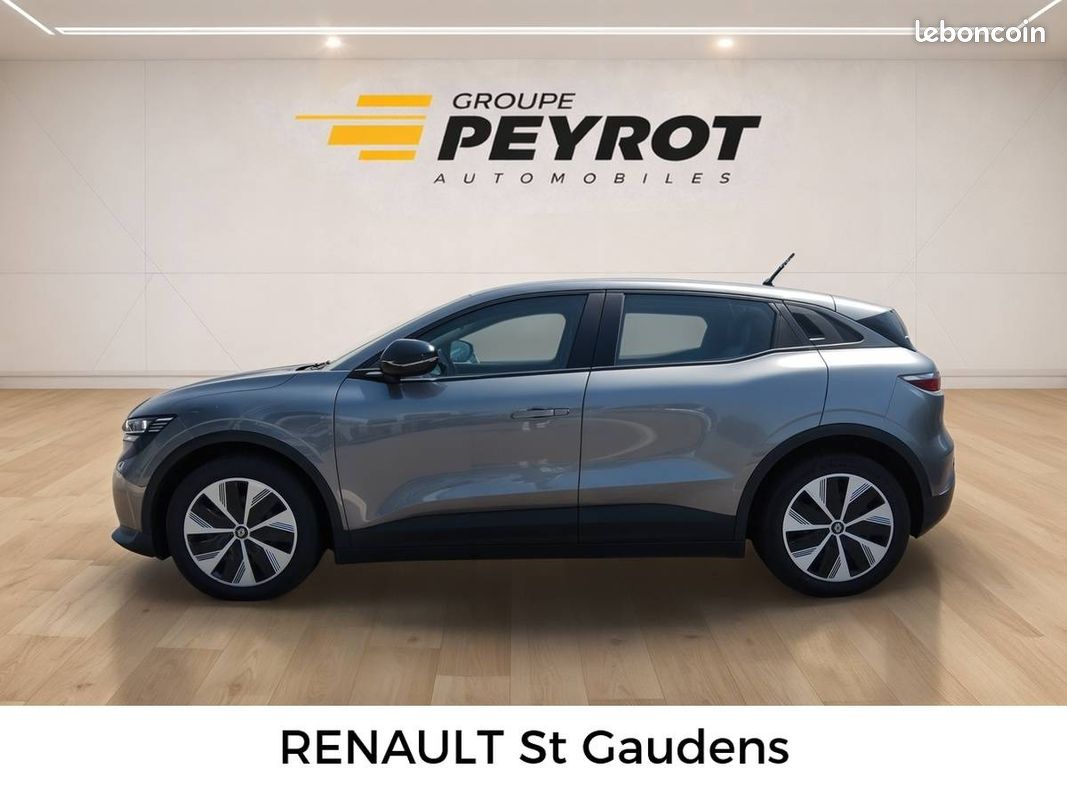 RENAULT Megane E-Tech EV60 130ch optimum charge Evolution ER (image 3)