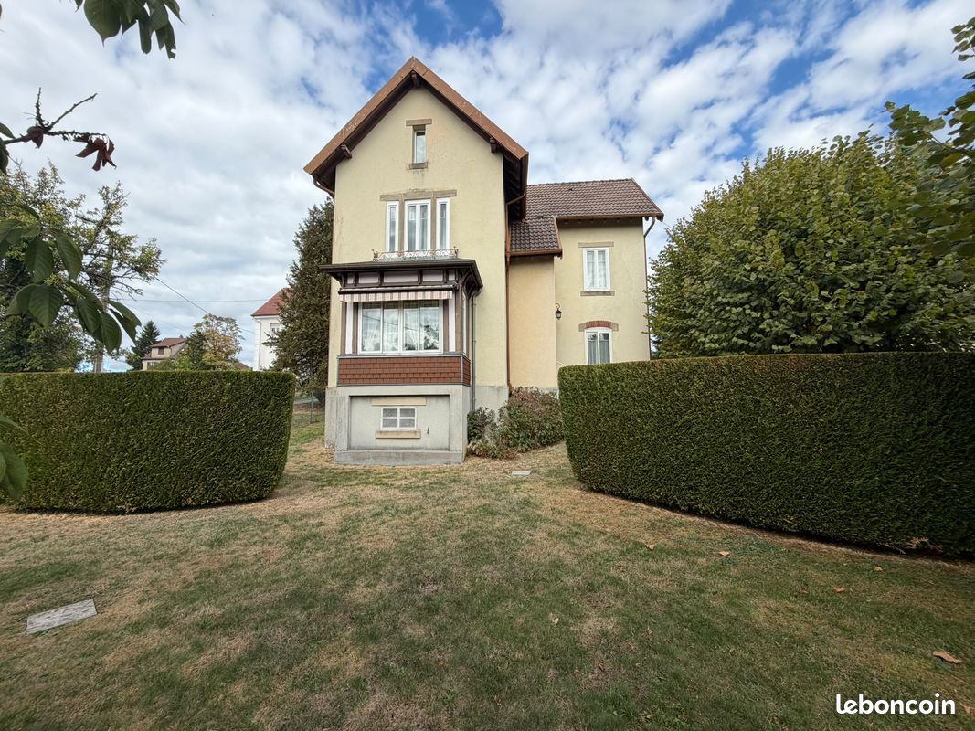 Maison 7 pièces 215 m² · à Beaucourt · 215 m² · 215 000 €