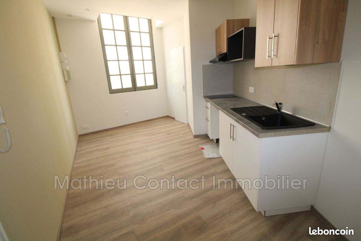 Appartement 1 pièce 17 m² · à Nîmes · 17 m² · 397 €