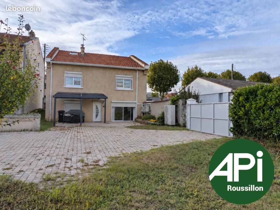 Maison 4 pièces 120 m² · à Roussillon · 120 m² · 229 000 €
