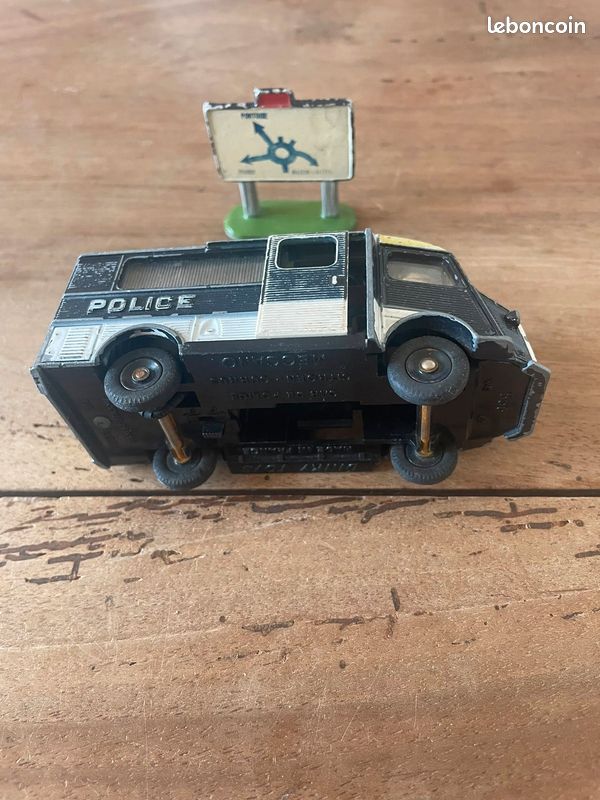 Dinky Toys Meccano France Citroen DS Police - Collection
