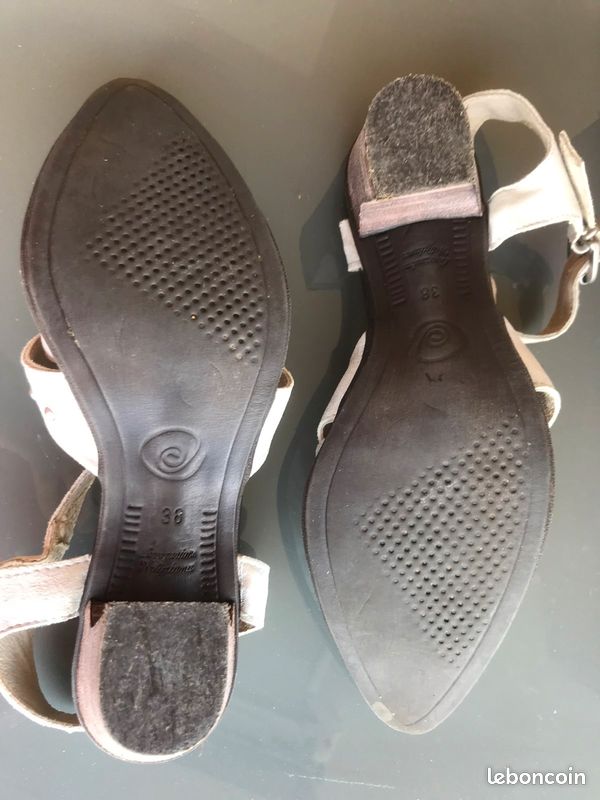 Chaussures talons découverts (image 6)