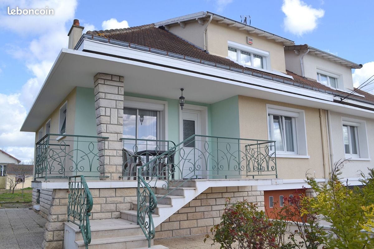 Maison 4 pièces 97 m² - Châtellerault 86100 (image principale 0)