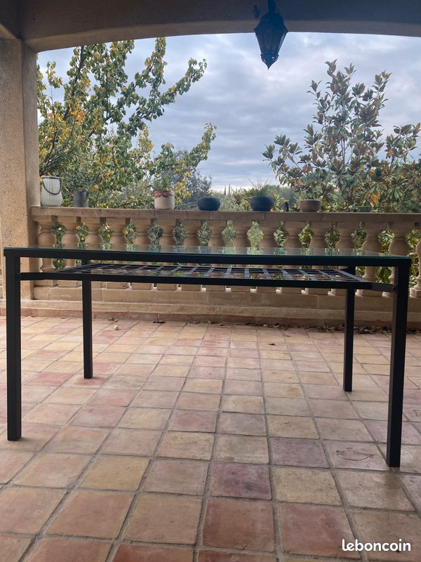 Table fer noir vitré (image 3)