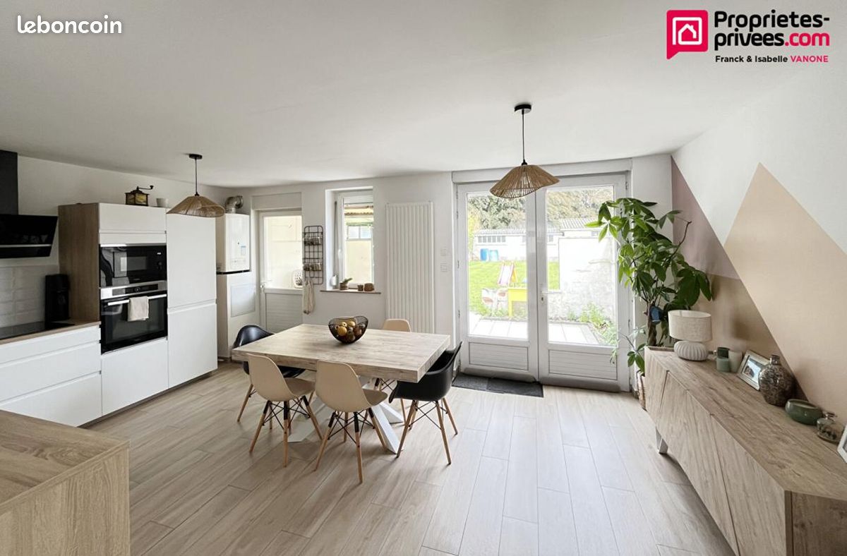 Maison 5 pièces 91 m² · à Pérenchies · 91 m² · 262 000 €