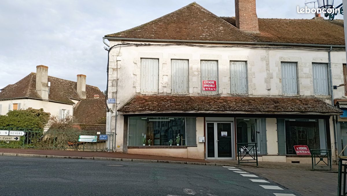 Appartement 7 pièces 296 m² · à Briare · 296 m² · 125 000 €