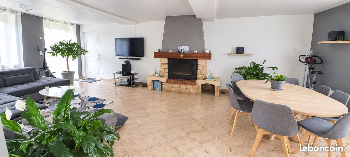 Maison 6 pièces 148 m² · à Sens-Beaujeu · 148 m² · 159 000 €