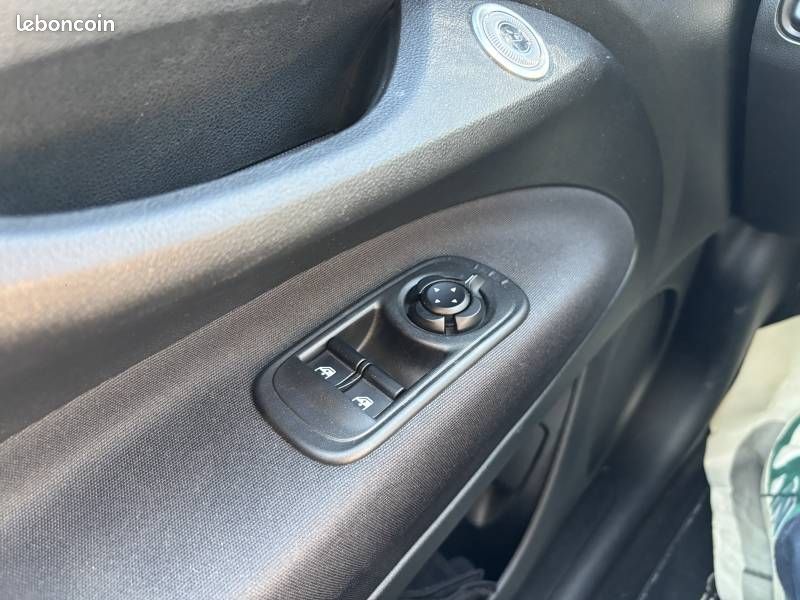 Fiat 500 e 95 ch Action Plus (image 25)