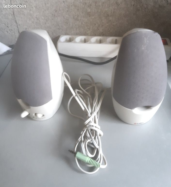 Haut-parleurs blancs pour ordinateur Accessoires informatique