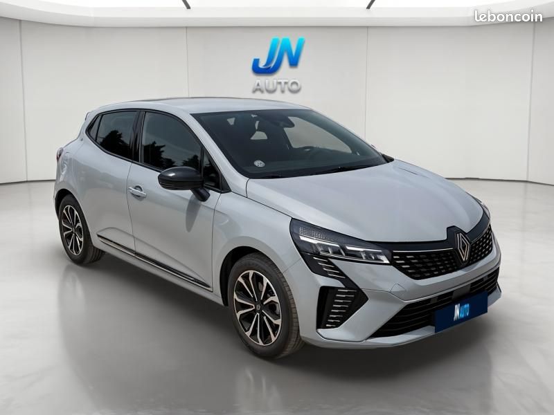 Renault Clio 1.6 E-Tech 145ch full hybrid Techno (image 7)
